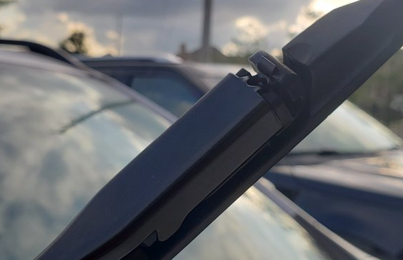 2018 ford escape rear wiper blade size